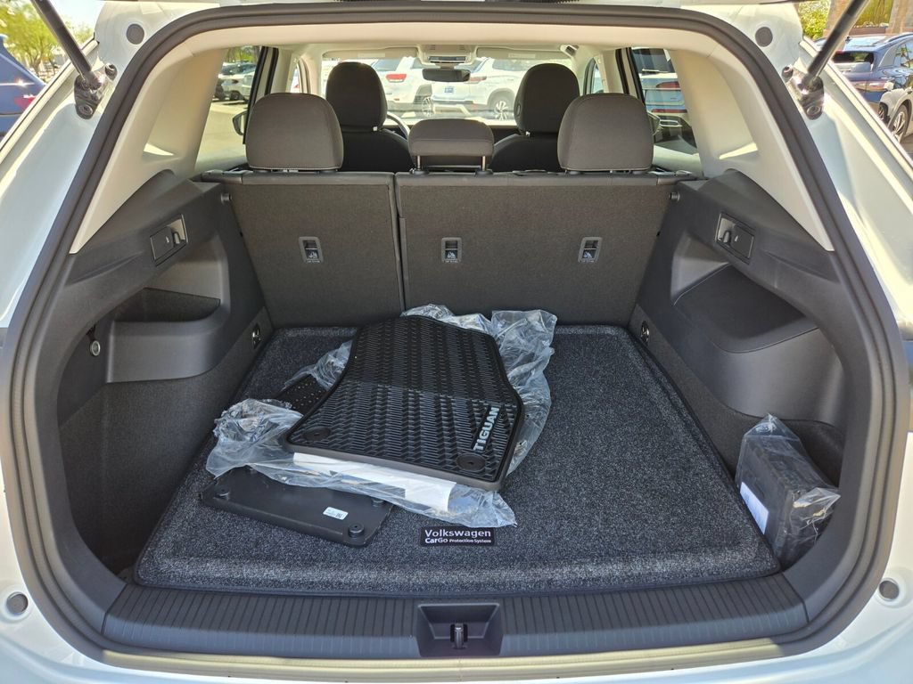 Certified 2026 Volkswagen Tiguan S FWD image 13