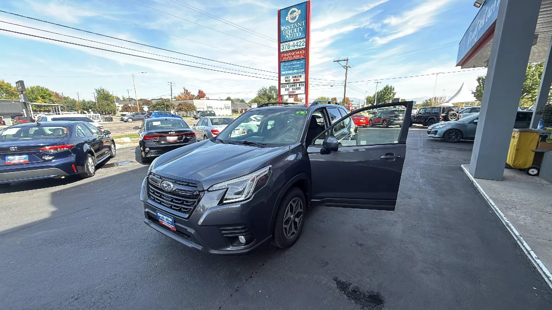 Used 2023 Subaru Forester Premium AWD/4WD image 13