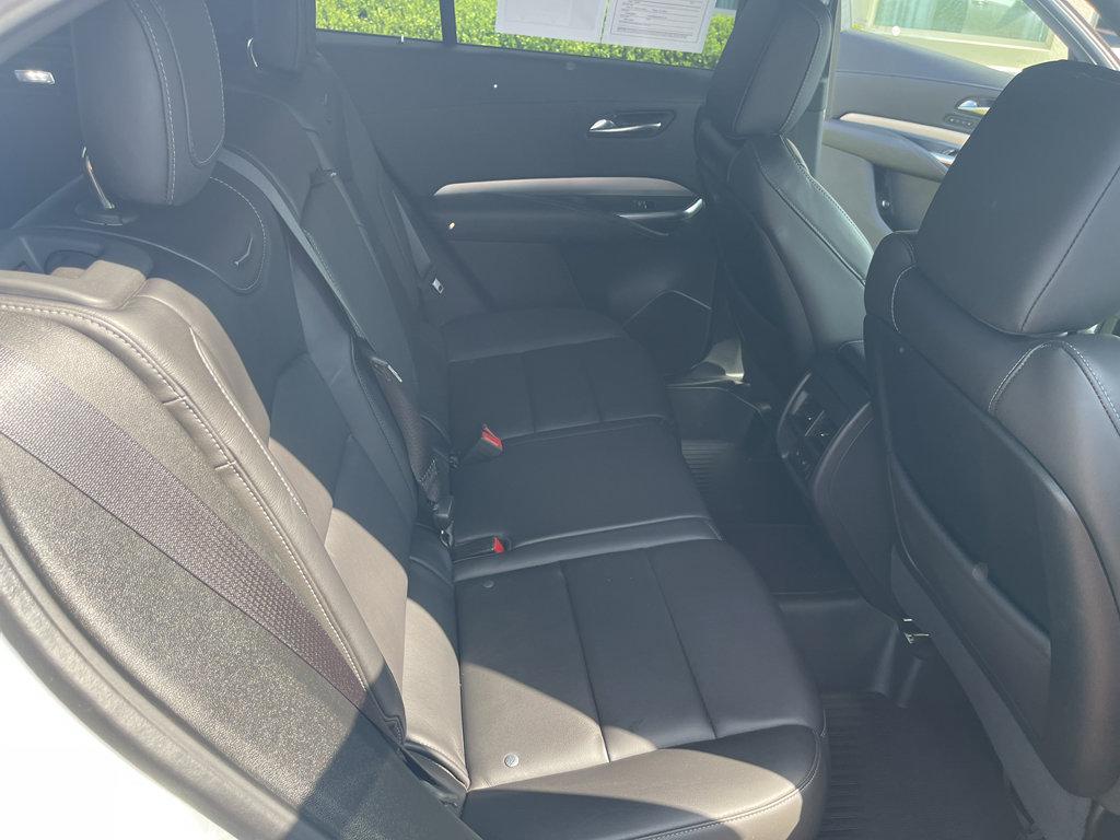 Used 2020 Cadillac XT4 Premium Luxury w/ Cold Weather Package AWD/4WD image 27