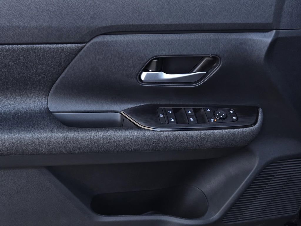 New 2026 Nissan Kicks SV FWD image 16