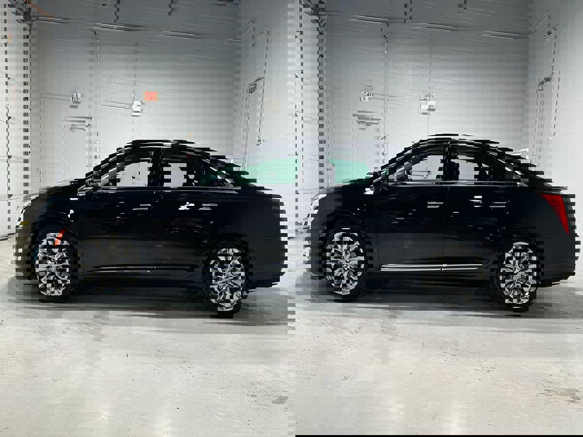 Used 2013 Cadillac XTS Premium image 19