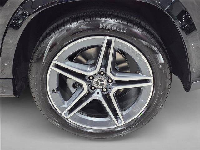 New 2027 Mercedes-Benz GLS 450 4MATIC image 9