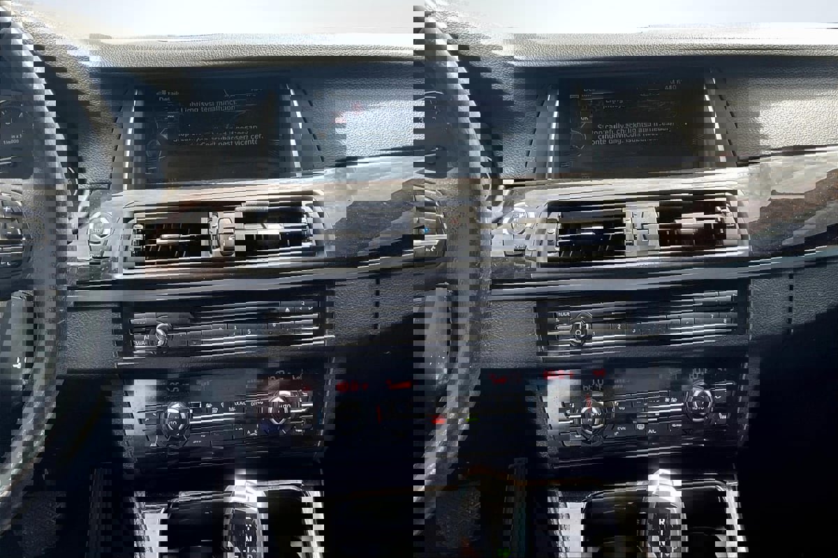 Used 2014 BMW 528i Sedan image 6