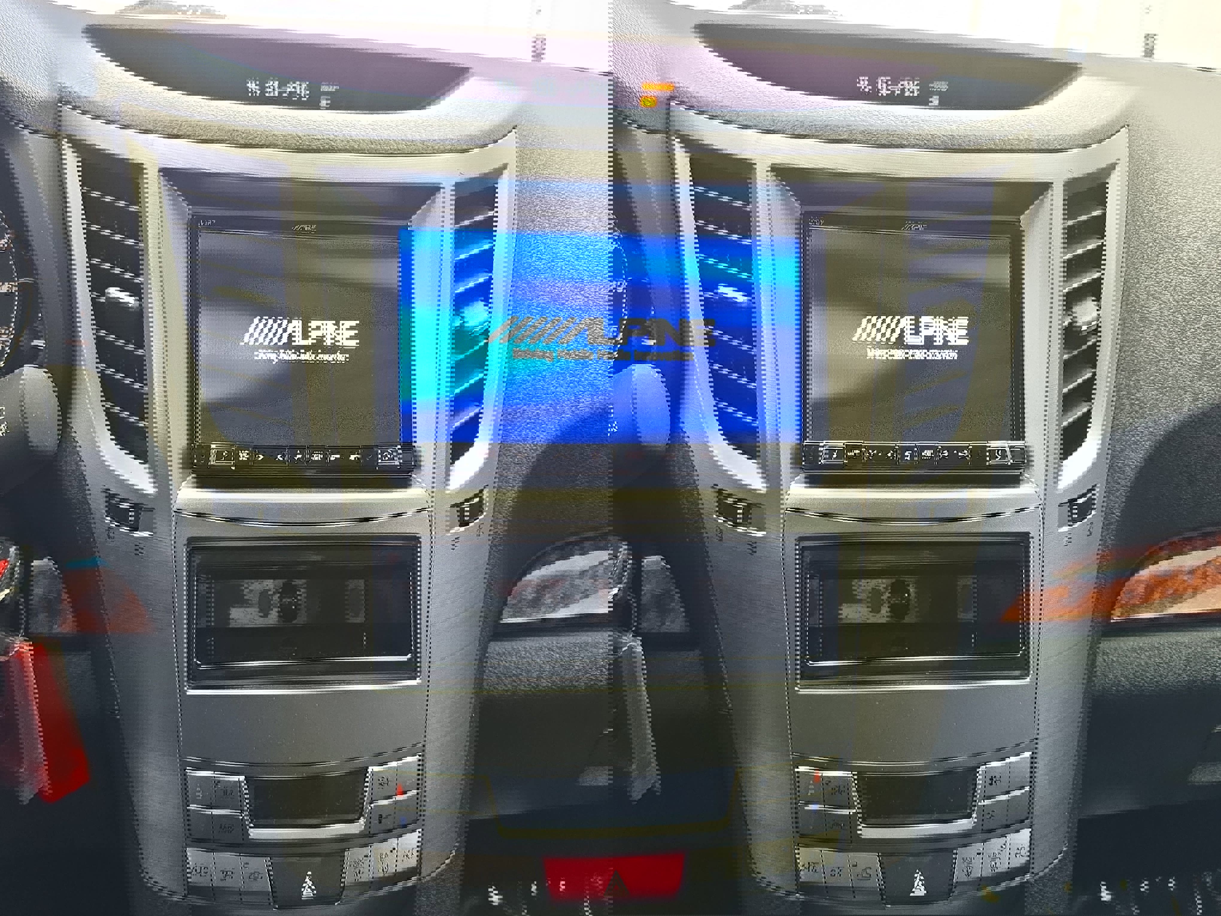 Used 2011 Subaru Outback 3.6R Limited image 19