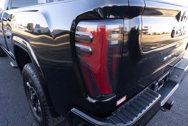 Used 2024 GMC Sierra 2500 AT4 w/ AT4 Premium Plus Package image 41