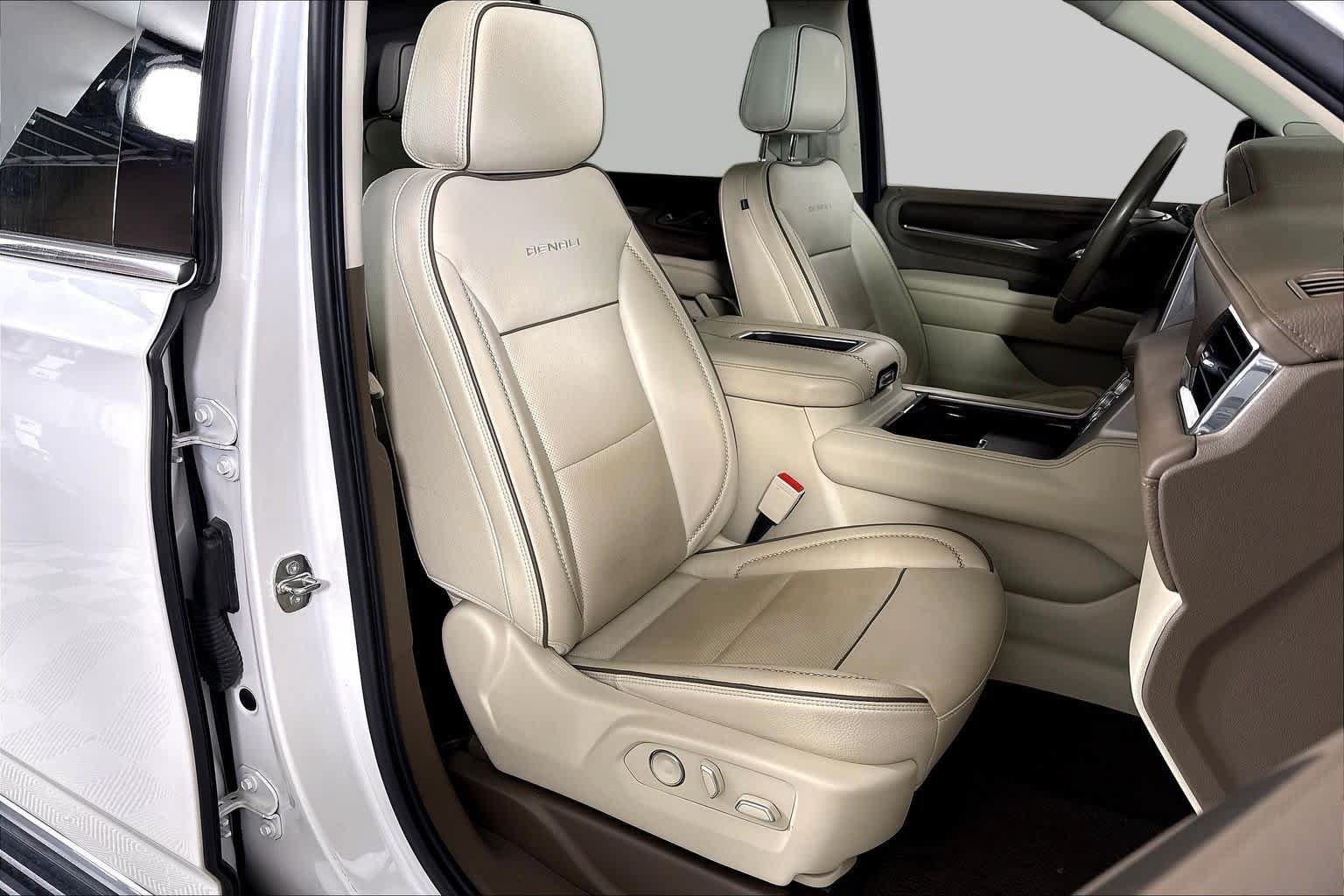 Used 2021 GMC Yukon XL Denali RWD image 8