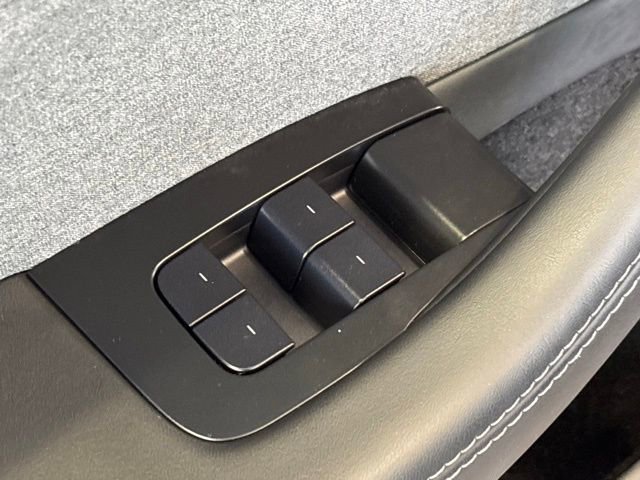 Used 2024 Tesla Model 3 Standard Range image 23