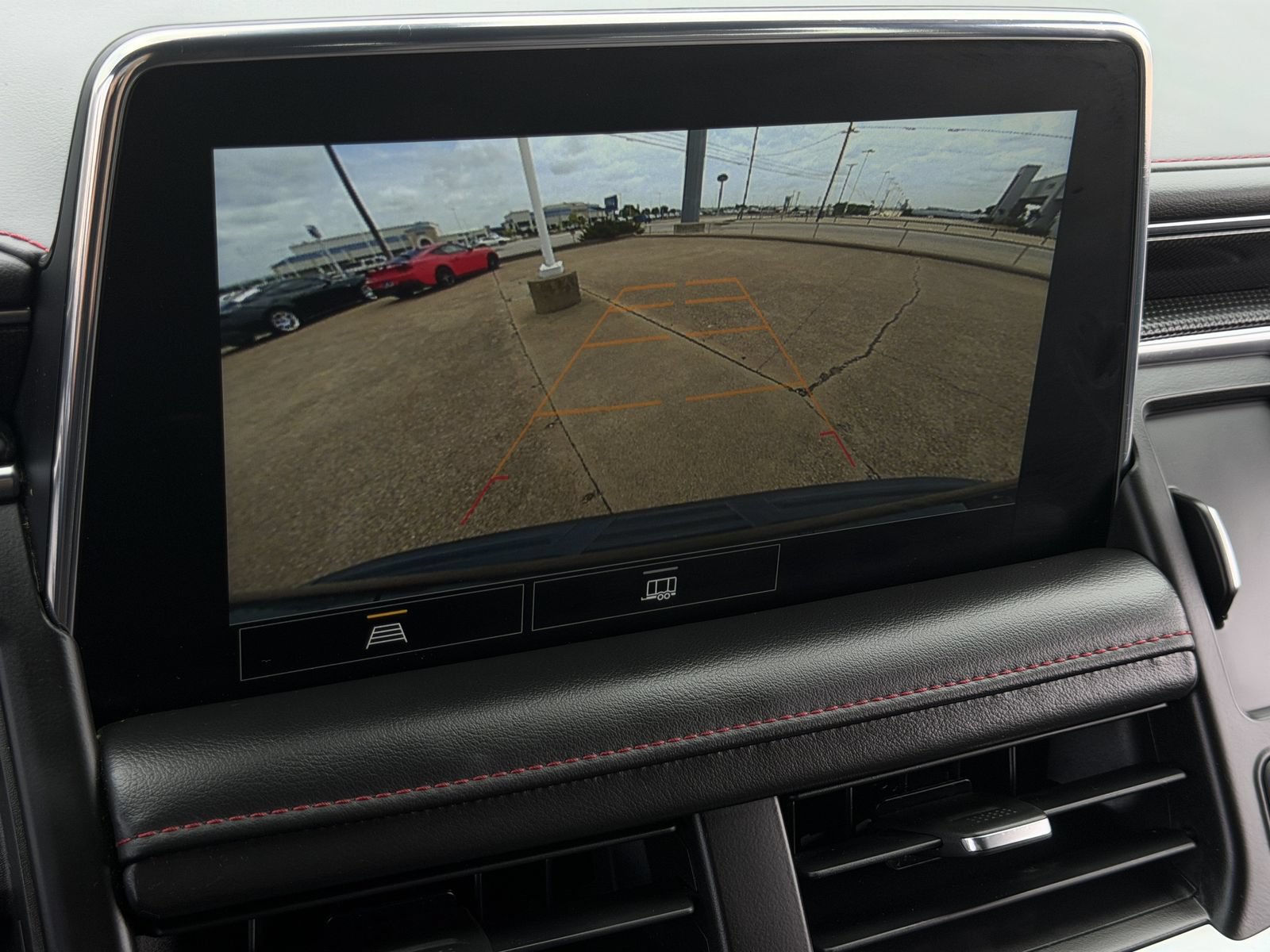 Used 2021 Chevrolet Tahoe RST RWD image 18