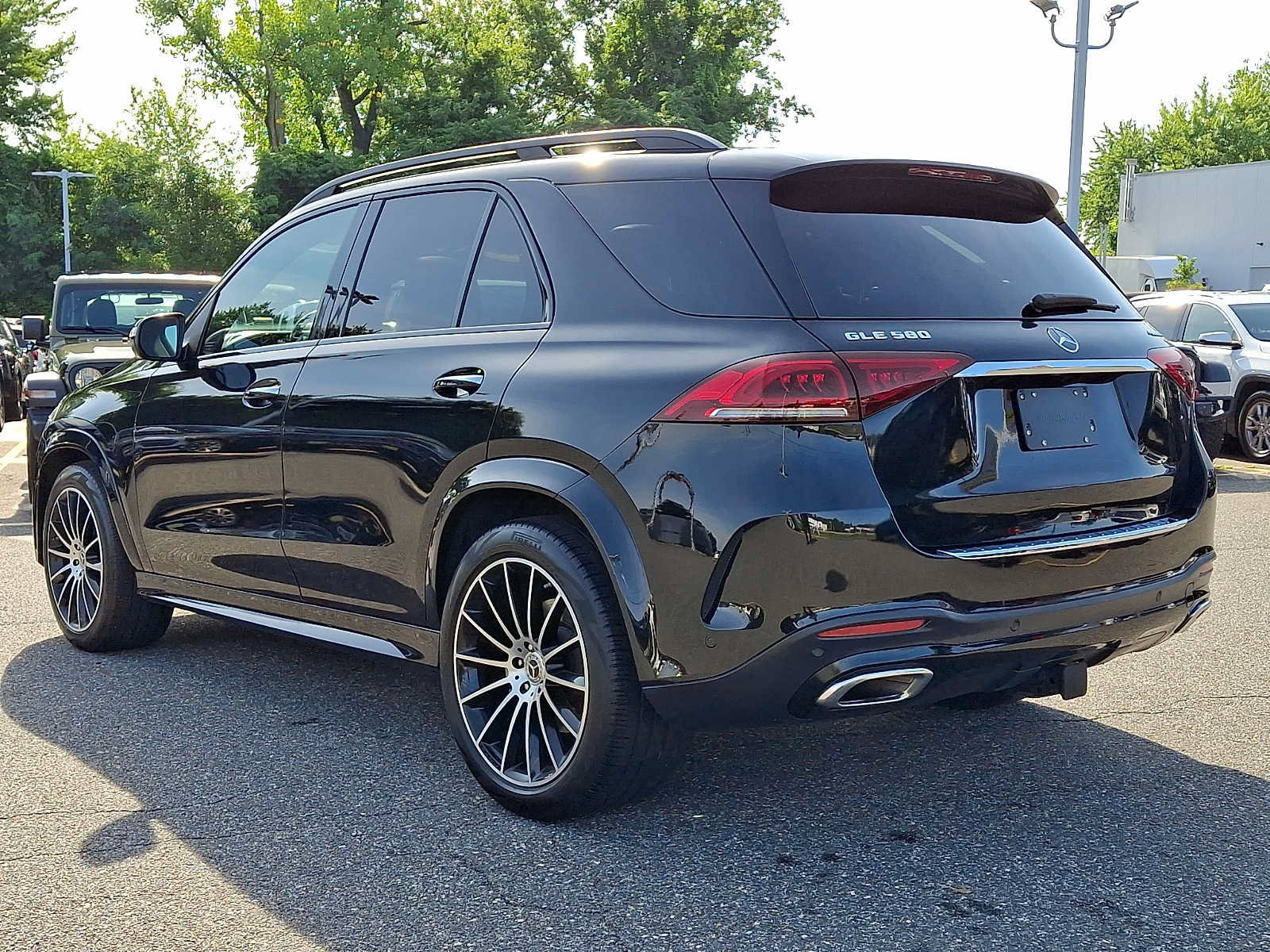 Used 2021 Mercedes-Benz GLE 580 4MATIC image 4