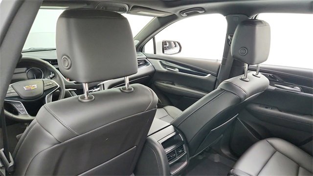 Certified 2025 Cadillac XT5 Premium Luxury w/ LPO, Floor Liner Package image 19
