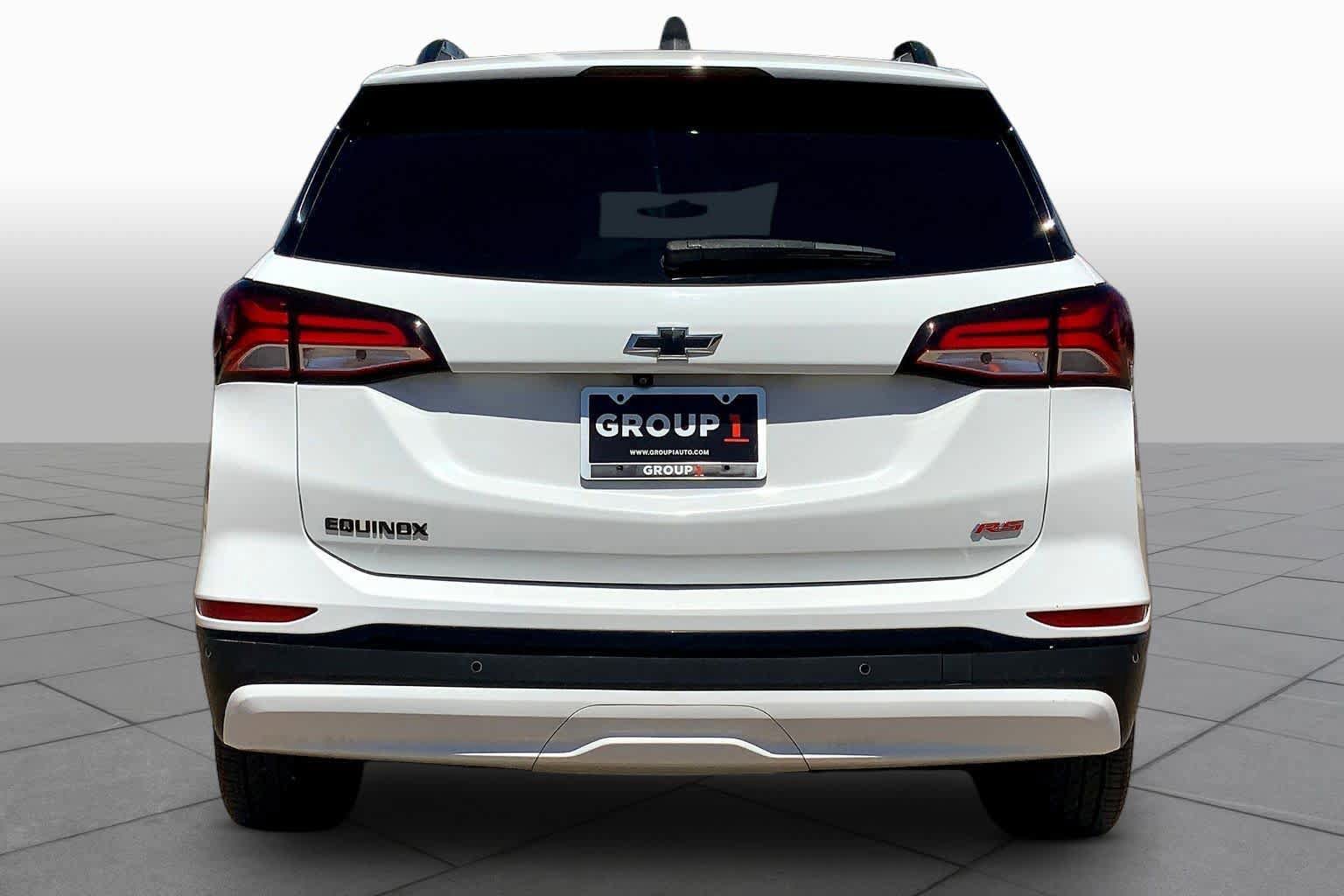 Used 2024 Chevrolet Equinox RS w/ RS Leather Package FWD image 5