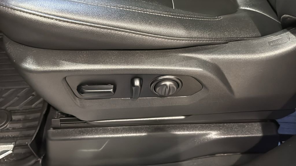 Used 2021 Chevrolet Silverado 1500 RST image 25