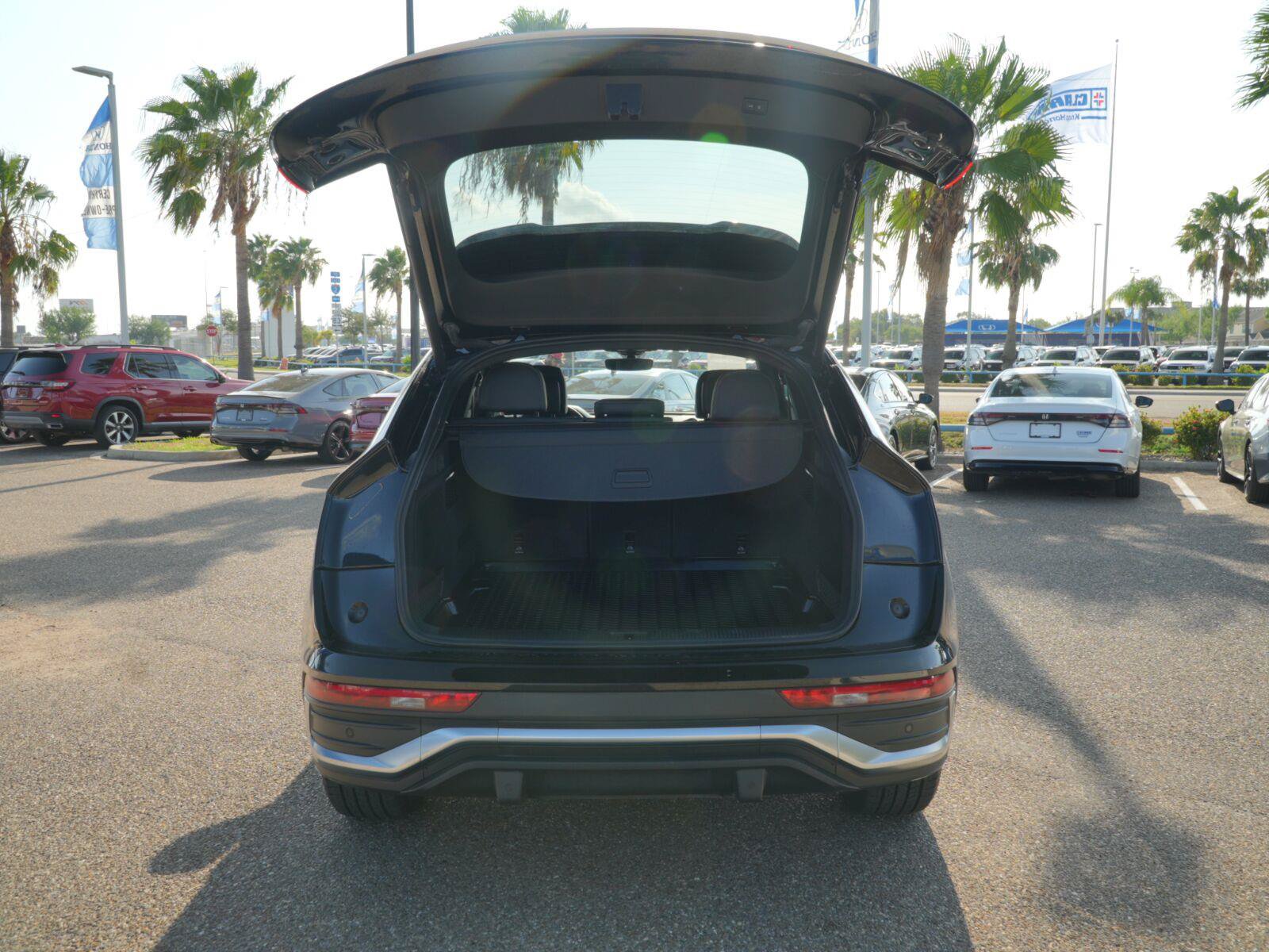 Used 2023 Audi Q5 2.0T Premium Plus w/ Premium Plus Package AWD/4WD image 12