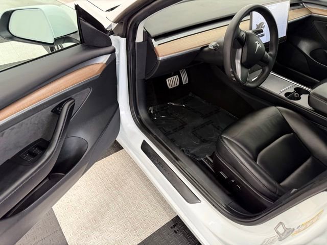 Used 2022 Tesla Model 3 Performance image 31