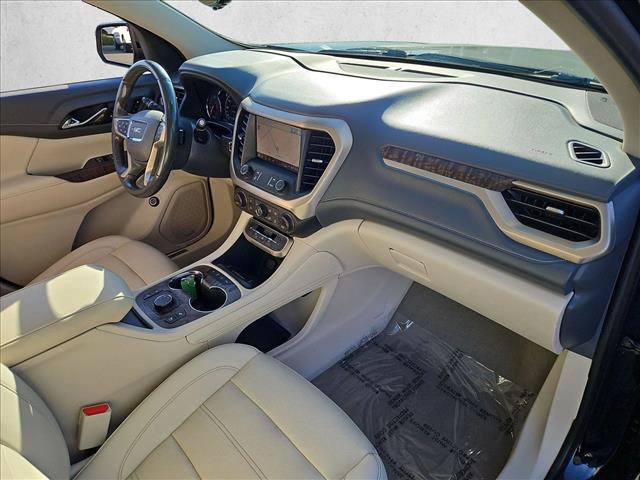 Used 2021 GMC Acadia Denali w/ Denali Technology Package FWD image 25