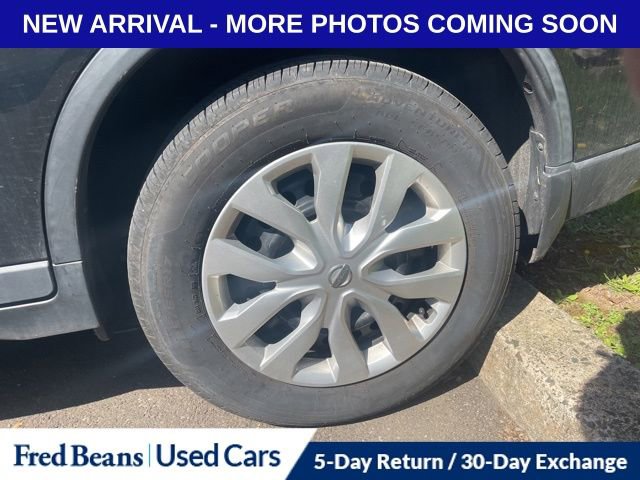 Used 2019 Nissan Rogue S image 13