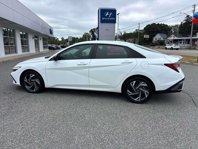 Certified 2025 Hyundai Elantra Sport FWD image 6