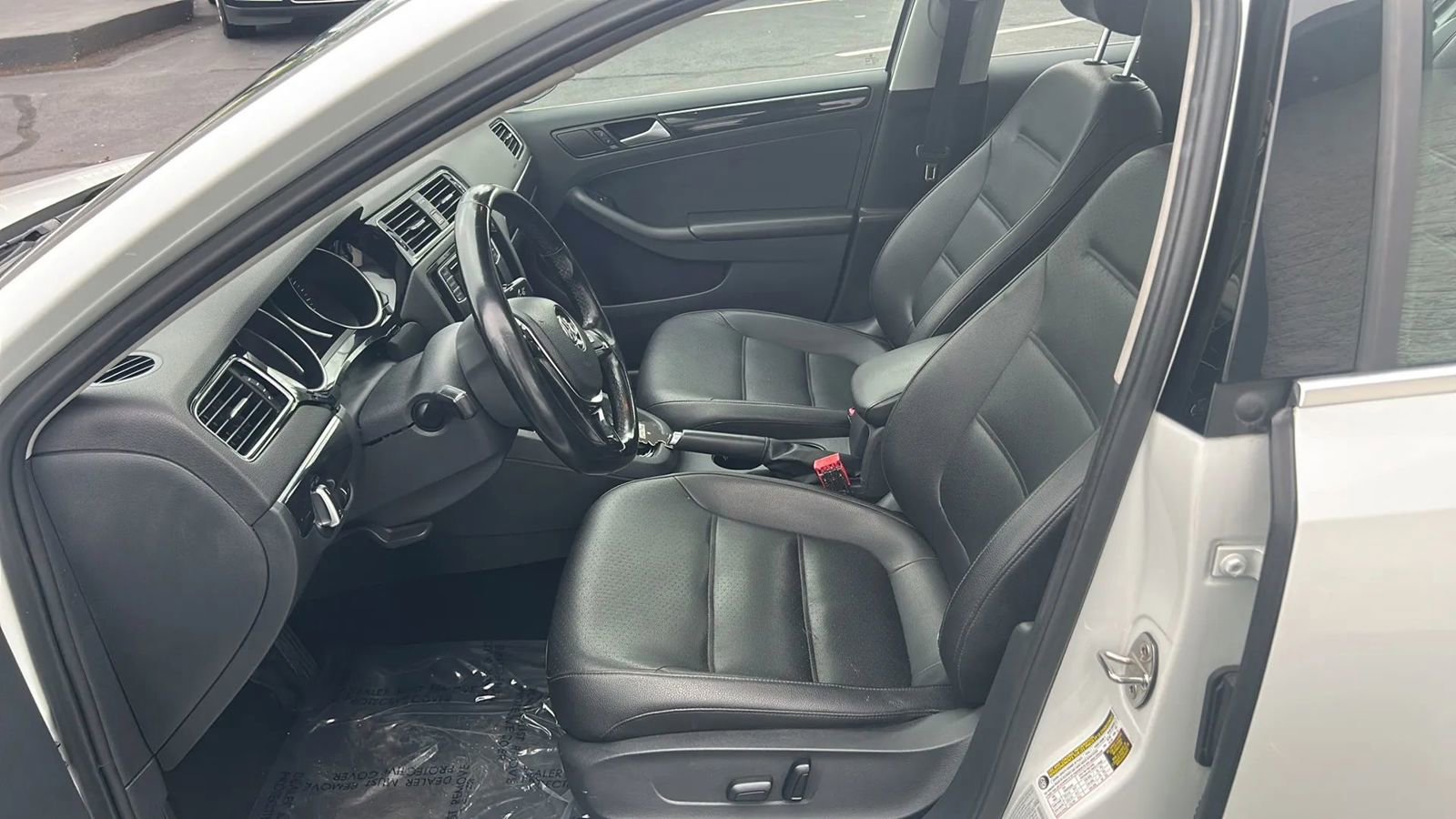 Used 2017 Volkswagen Jetta SEL image 21