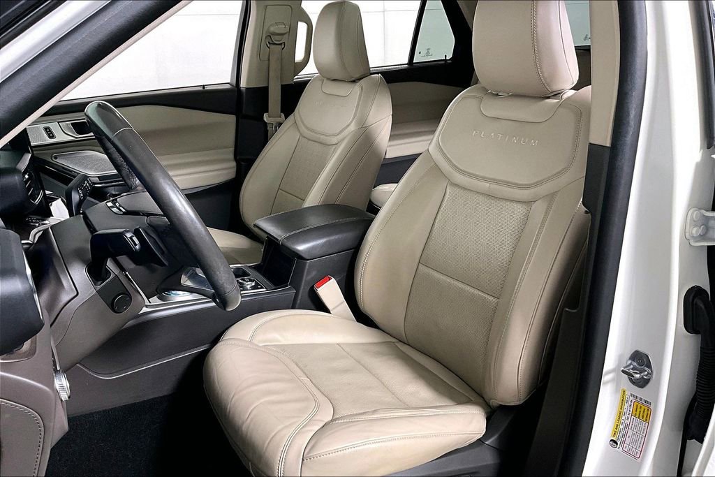 Used 2021 Ford Explorer Platinum w/ Equipment Group 601A image 25