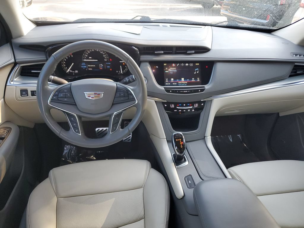 Certified 2018 Cadillac XT5 Luxury w/ Driver Awareness Package FWD image 17