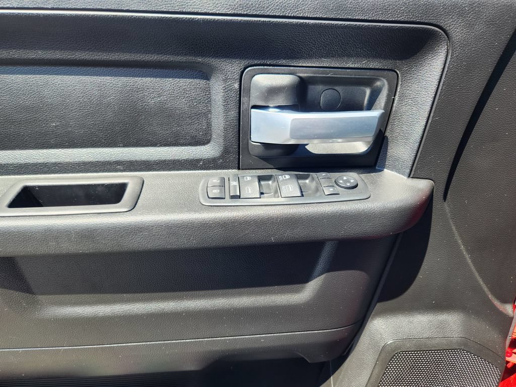 Used 2019 RAM 2500 Tradesman w/ Chrome Appearance Group AWD/4WD image 30