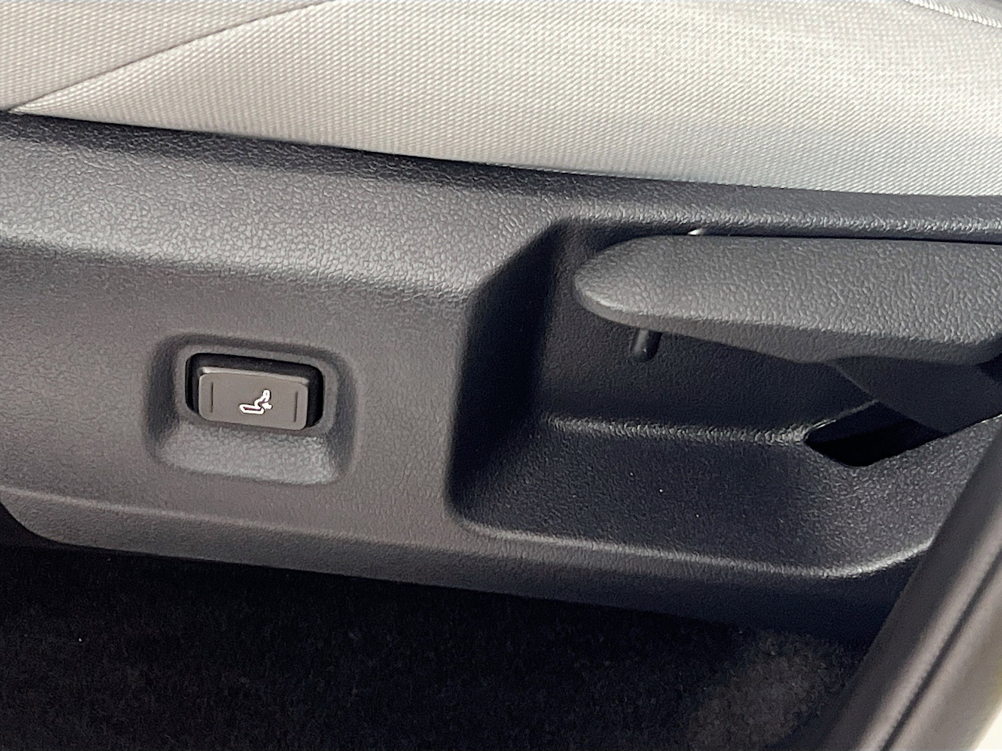 Used 2024 Toyota Tacoma SR5 image 15