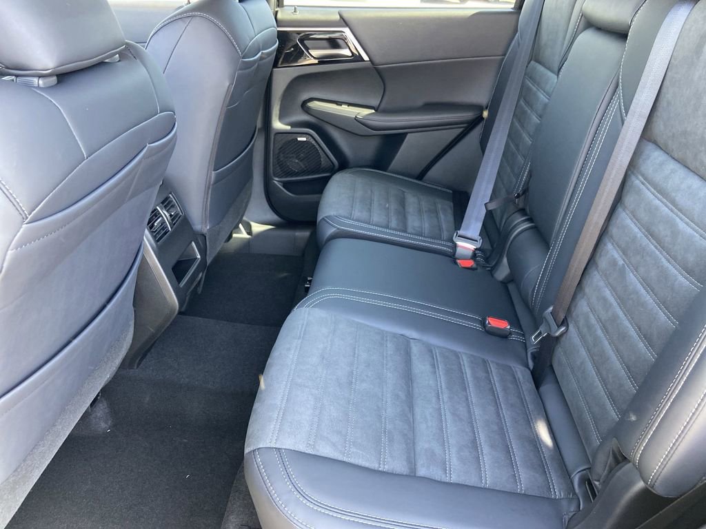 New 2026 Mitsubishi Outlander SE AWD/4WD image 21