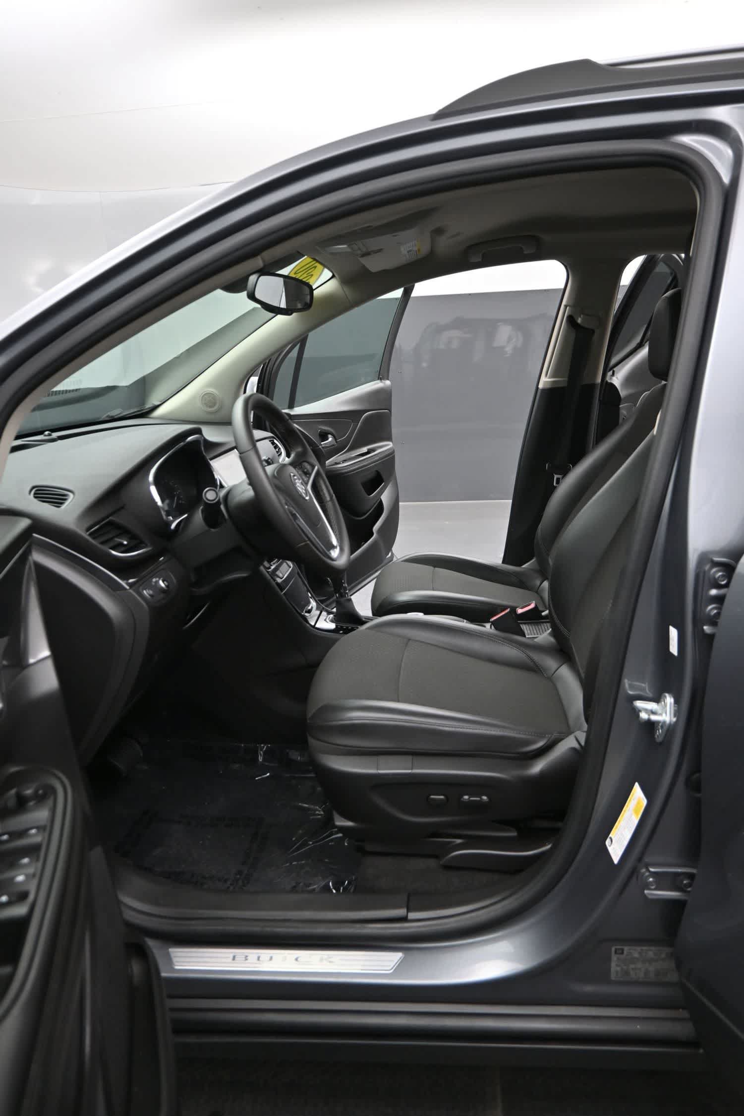 Used 2014 Chevrolet Tahoe LT w/ Luxury Package RWD image 16