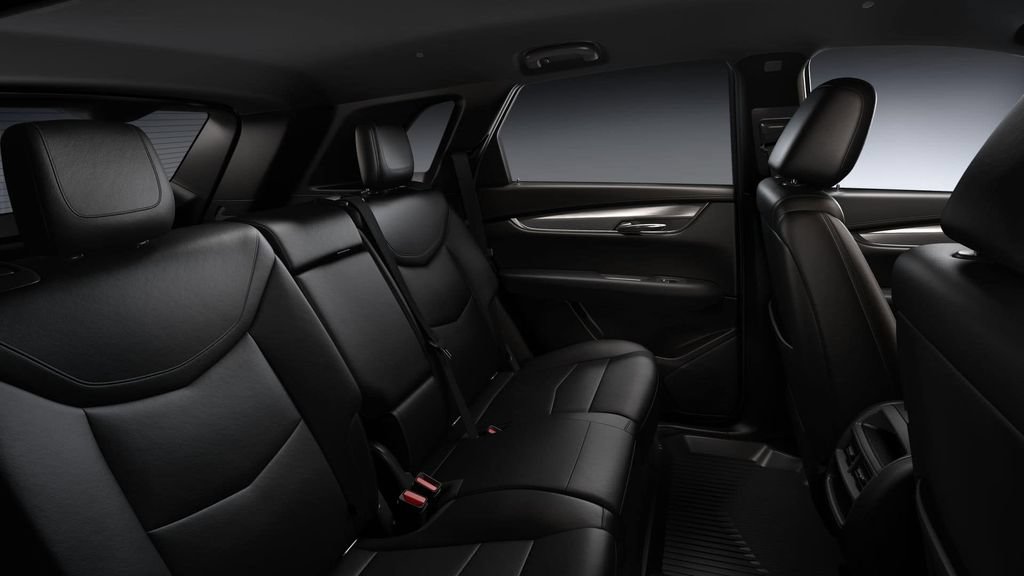New 2026 Cadillac XT5 Luxury w/ LPO, Floor Liner Package AWD/4WD image 44