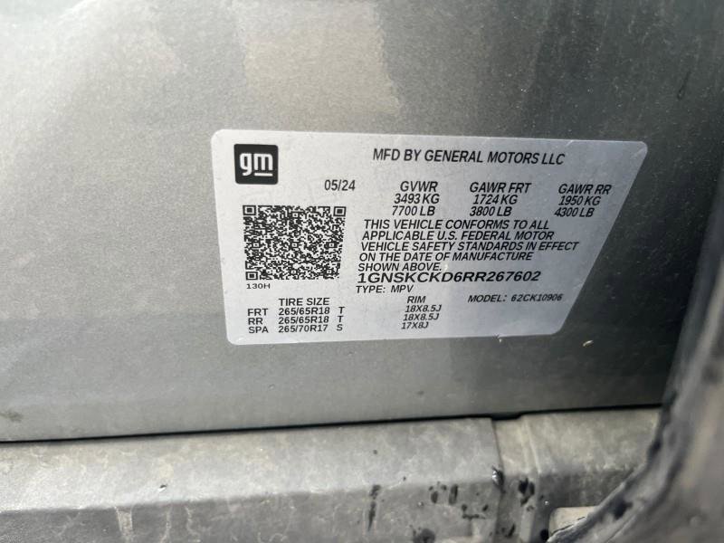 Used 2024 Chevrolet Suburban LT image 7