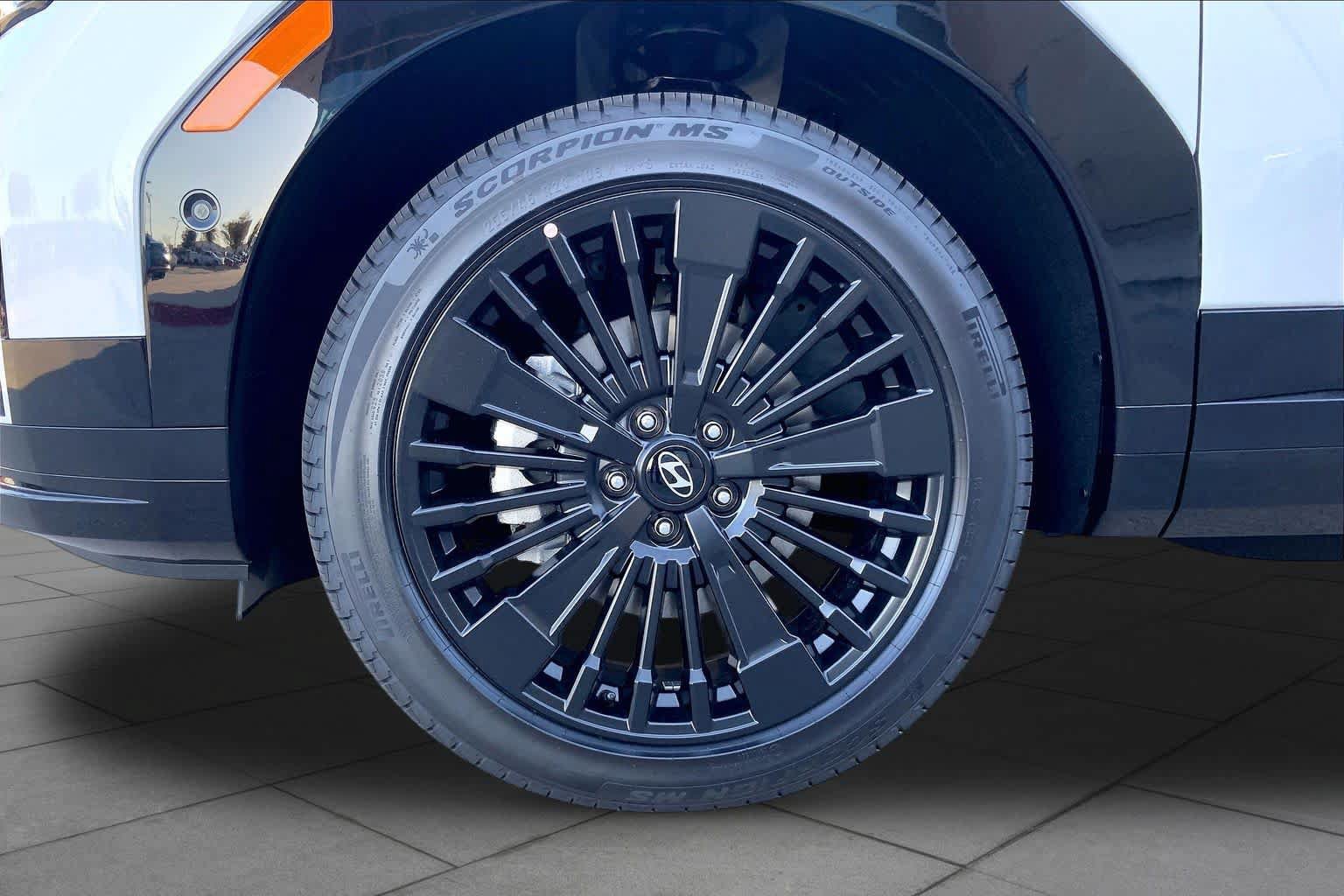 New 2027 Hyundai Santa Fe Calligraphy FWD image 11