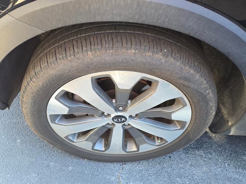 Used 2021 Kia Telluride S AWD/4WD image 4