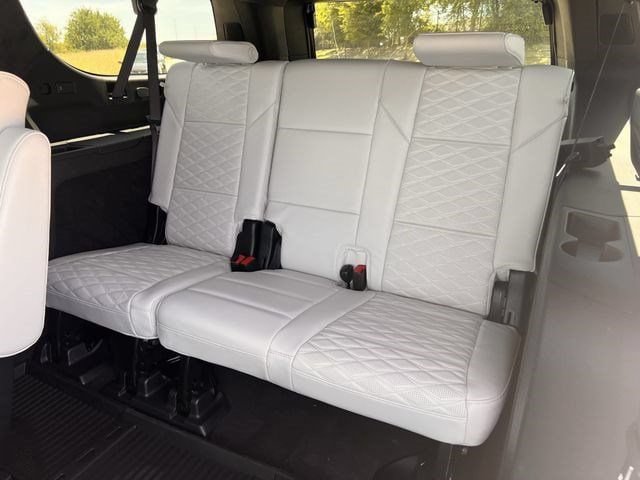 New 2026 Cadillac Escalade ESV Platinum Luxury w/ LPO, Radiant Package AWD/4WD image 29
