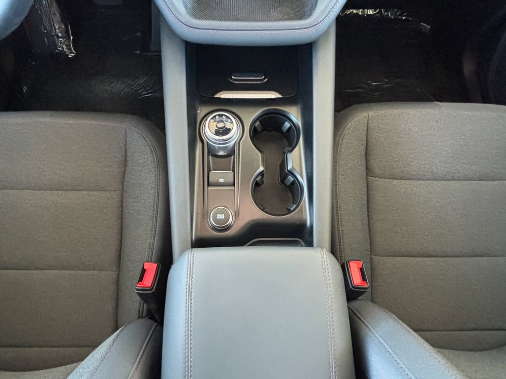 Used 2025 Ford Explorer Active AWD/4WD image 18