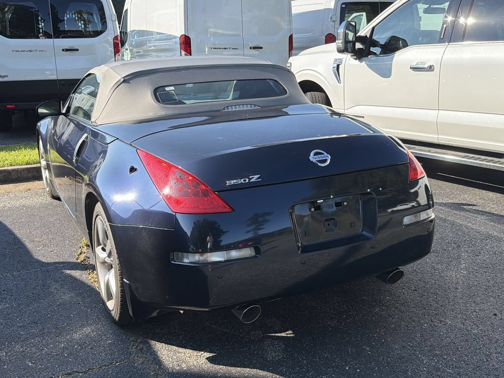 Used 2007 Nissan 350Z Touring RWD image 6