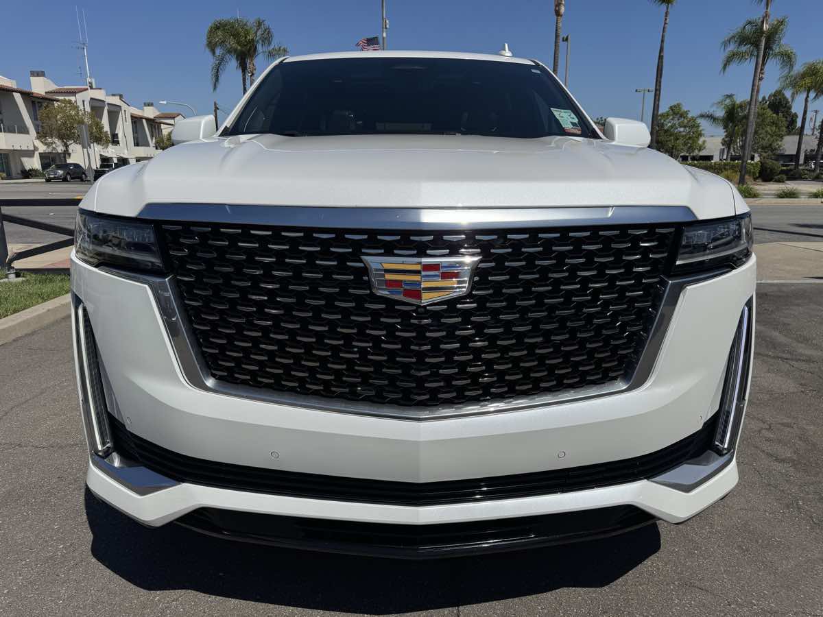 Used 2021 Cadillac Escalade Premium Luxury w/ Driver Assist Tech Package AWD/4WD image 13