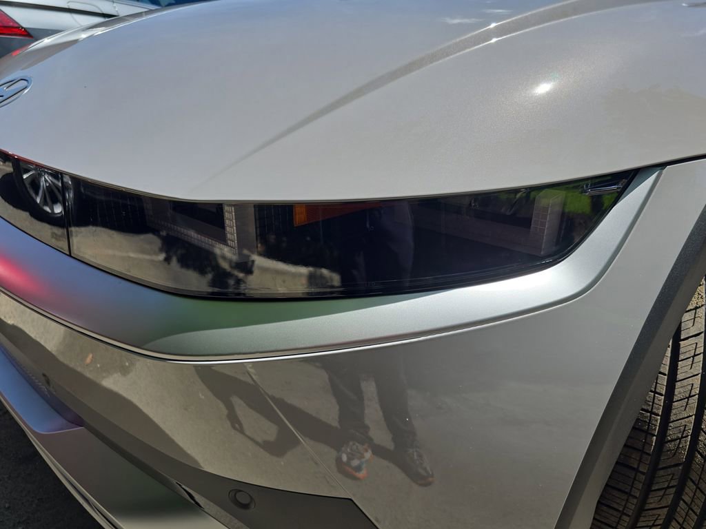 New 2025 Hyundai Ioniq 5 SE AWD/4WD image 31