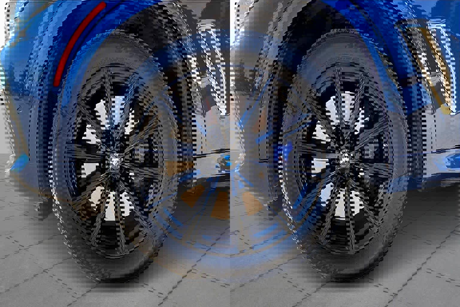 Used 2021 BMW X5 M50i w/ Executive Package image 17