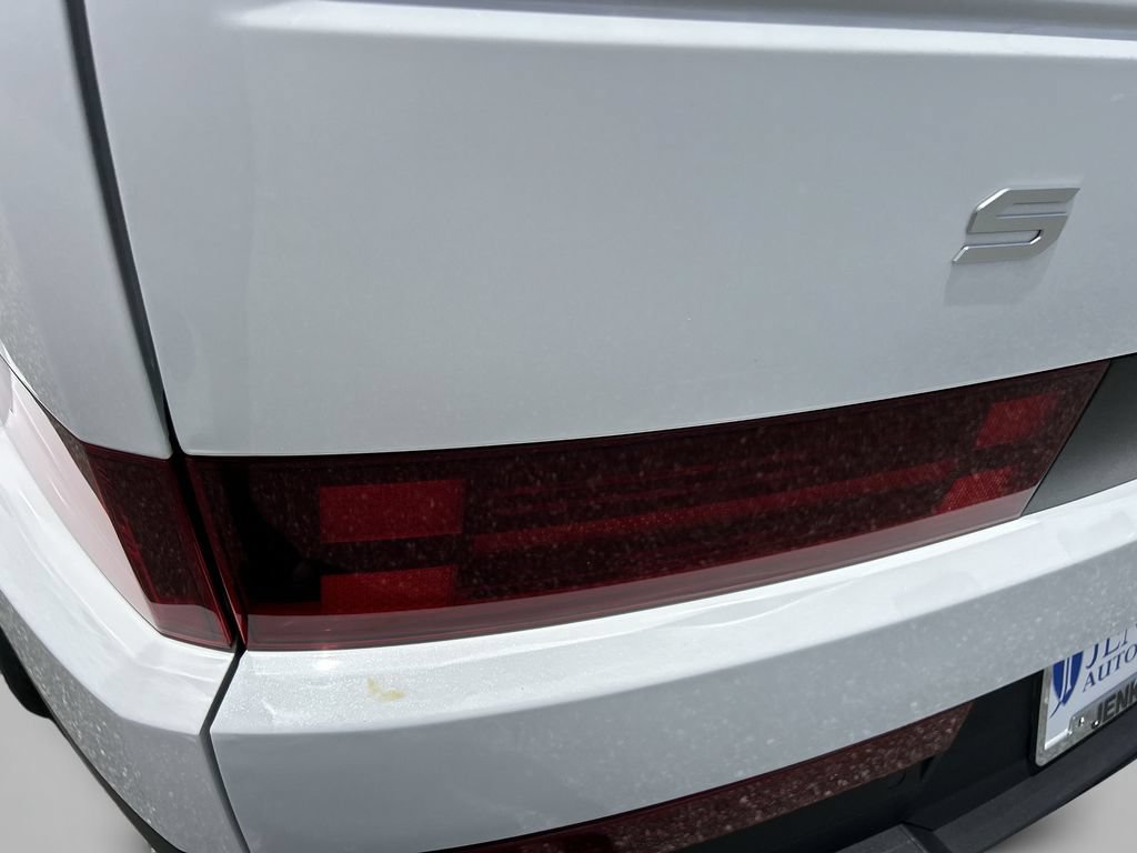 New 2027 Hyundai Santa Fe SE FWD image 14