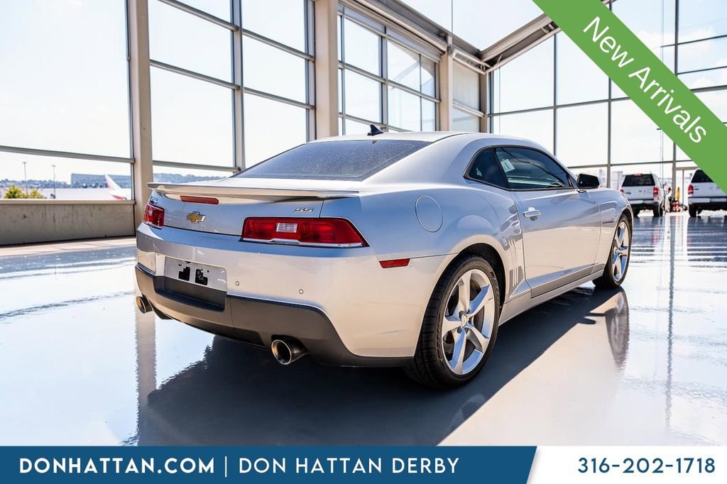 Used 2015 Chevrolet Camaro SS RWD image 23