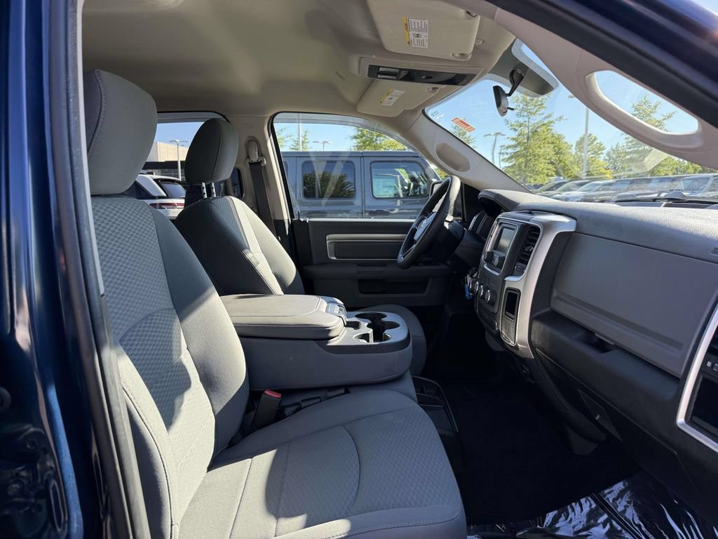 Used 2019 RAM 1500 Classic SLT AWD/4WD image 14