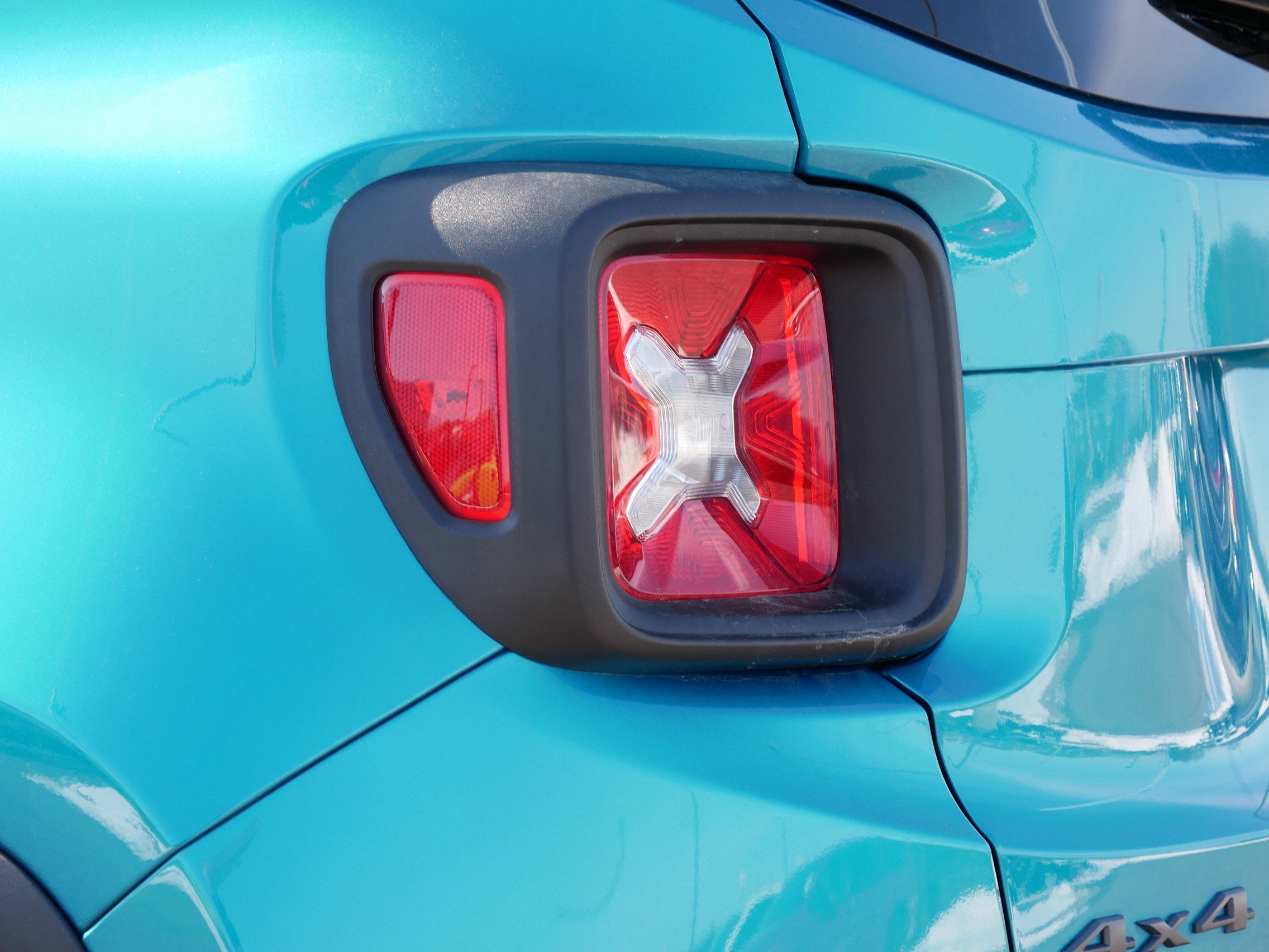 Used 2022 Jeep Renegade Trailhawk w/ Trailer Tow Group image 17