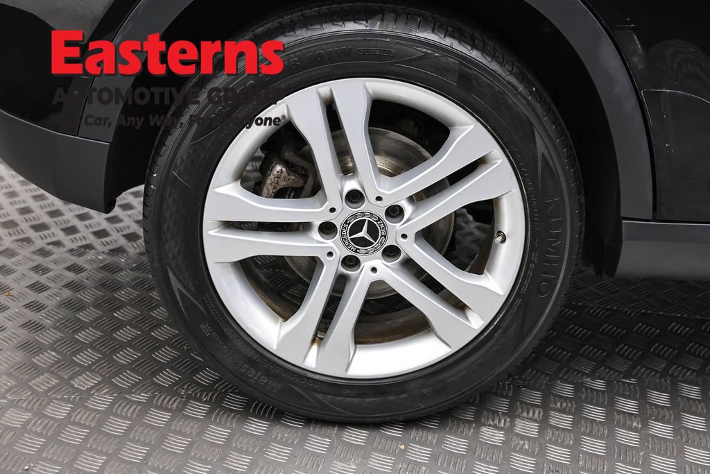 Used 2019 Mercedes-Benz GLA 250 4MATIC w/ Premium Package image 33