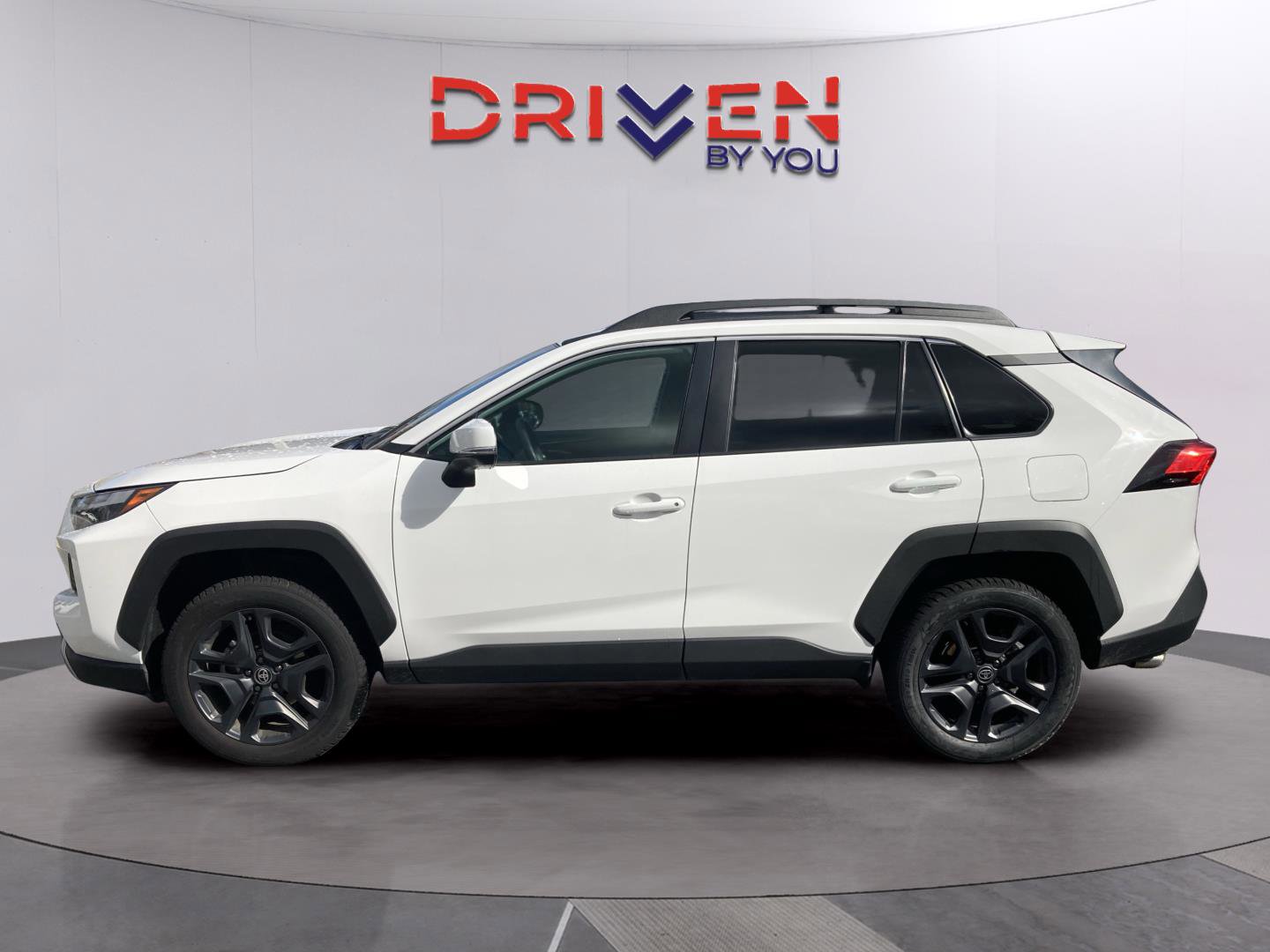 Used 2024 Toyota RAV4 Adventure image 3