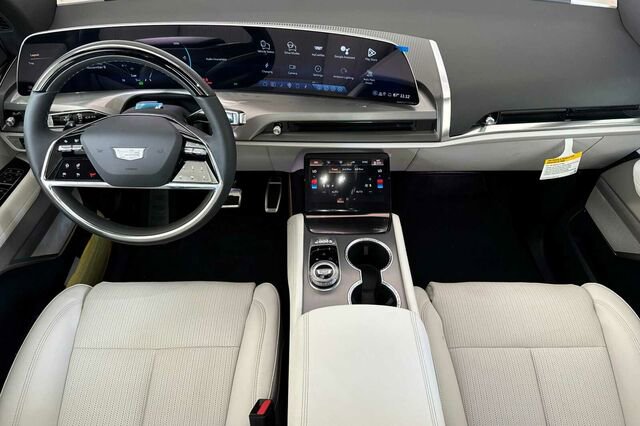 New 2026 Cadillac Vistiq Sport image 13