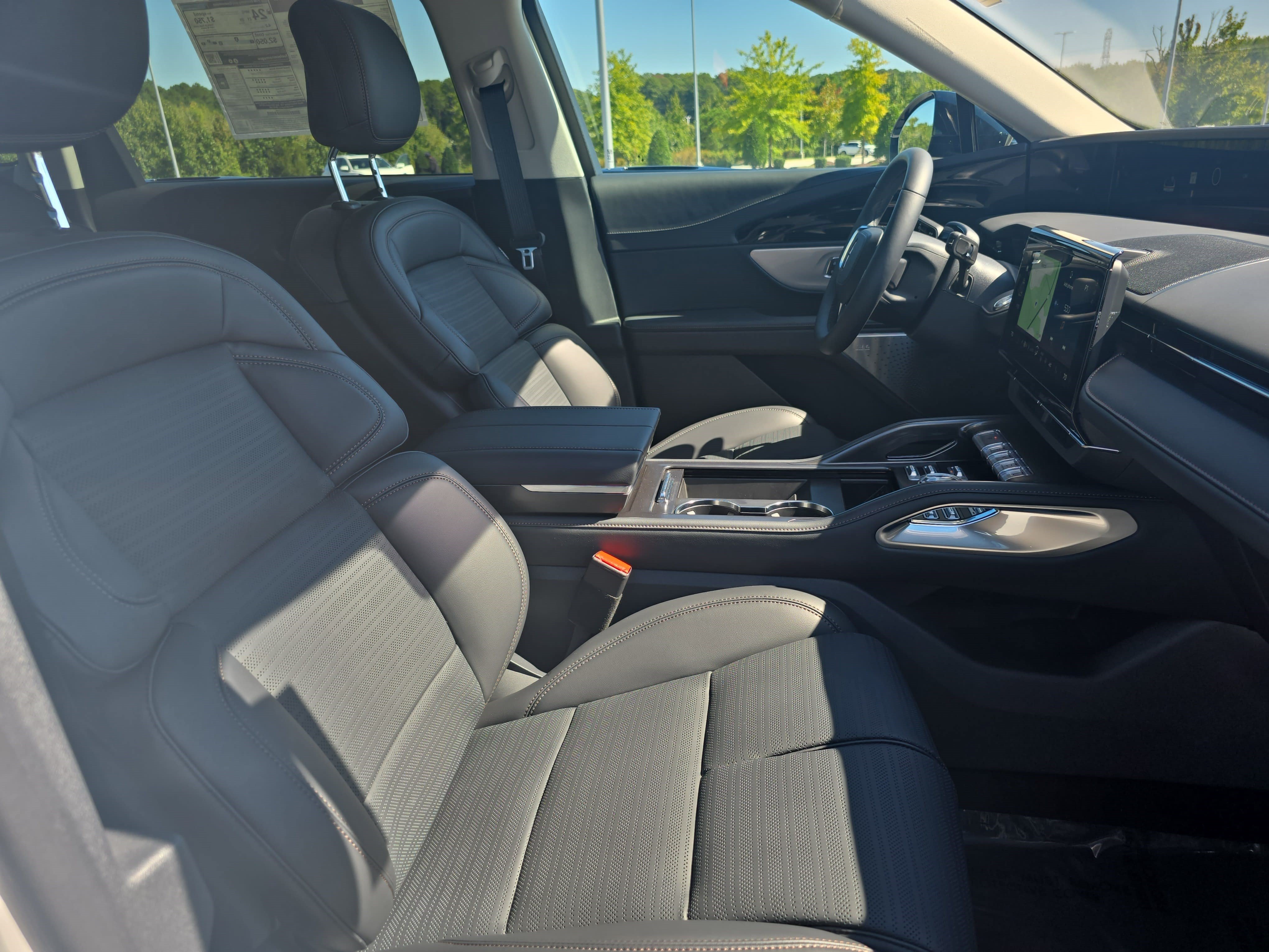 New 2026 Lincoln Nautilus Reserve AWD/4WD image 10