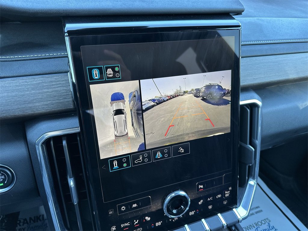 Used 2024 GMC Acadia Denali w/ Super Cruise Package image 17