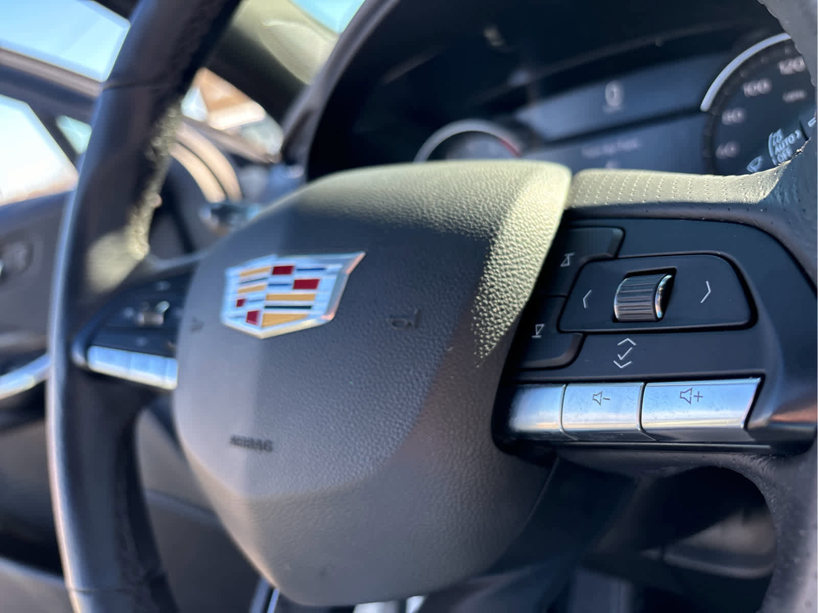 Used 2023 Cadillac XT4 Sport image 13