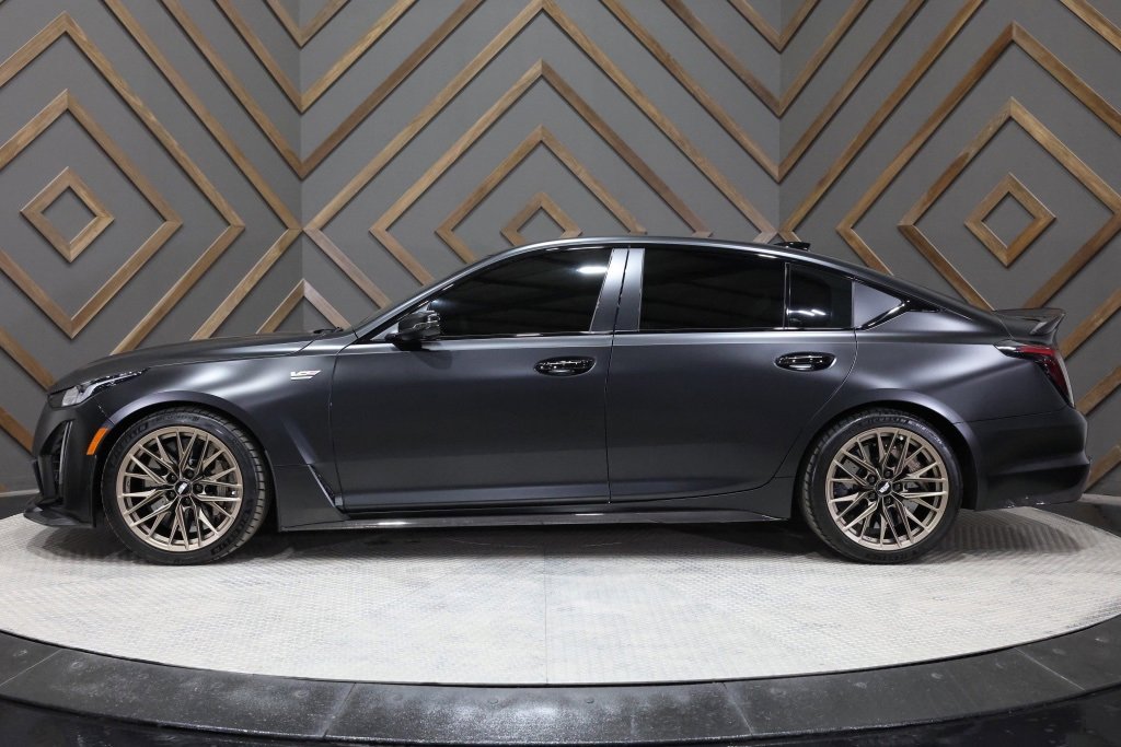 Used 2024 Cadillac CT5 V Blackwing w/ Carbon Fiber Package 2 image 3