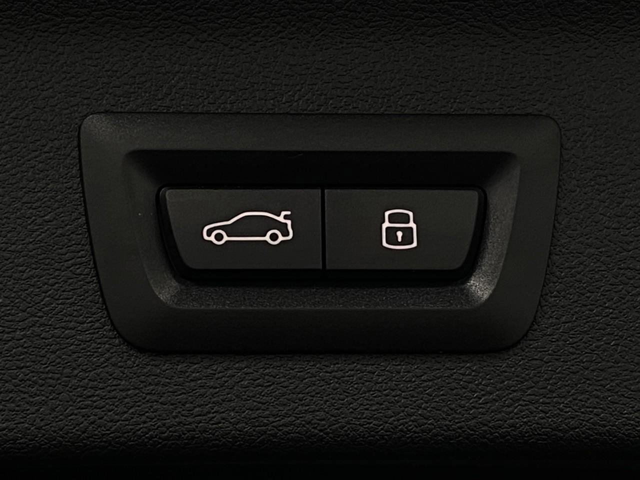 Certified 2024 BMW X3 xDrive30i w/ Premium Package image 6